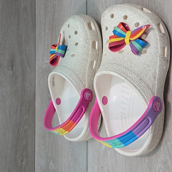 Crocs Kids Girl Colorful Strap Clogs Mule Shoes Sz J2 - Picture 2 of 11